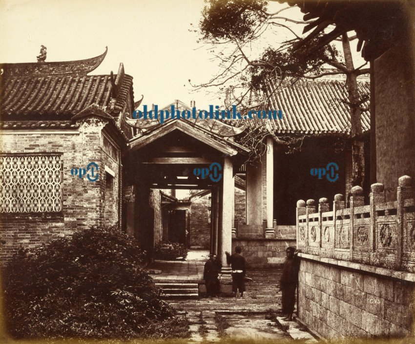 Nume Hui Kung Temple, Canton, China 1860