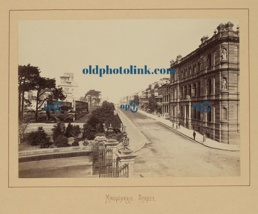 Macquarrie  Street 1880