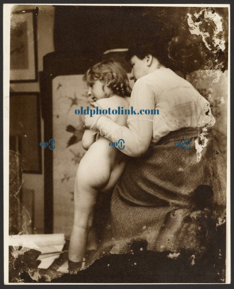 Marie Muchová with Her Son, Jirí 1920