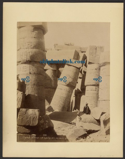 (Karnak) Gd  Temple, salle hypostyle, interieur, colonne penchee 1870