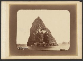 Little Orphan Island and Monastery, Yangtze River 1872